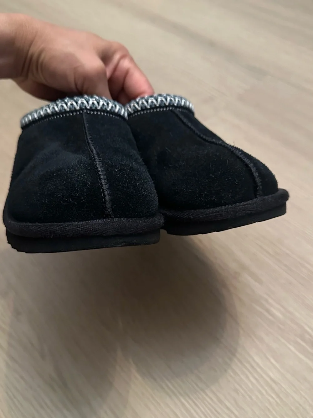 UGG